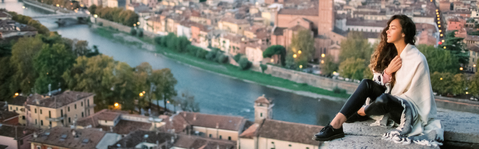 Premiazione concorso fotografico e inaugurazione mostra “Racconta la Verona che cambia in un click” Una mostra fotografica che documenta le trasformazioni nei quartieri di Verona e le pone a confronto con foto d’archivio